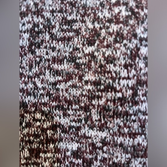 Le 31 Par Simons V Neck Turtleneck Sweater Men’s Size M 100% Polyester Maroon - Picture 7 of 16